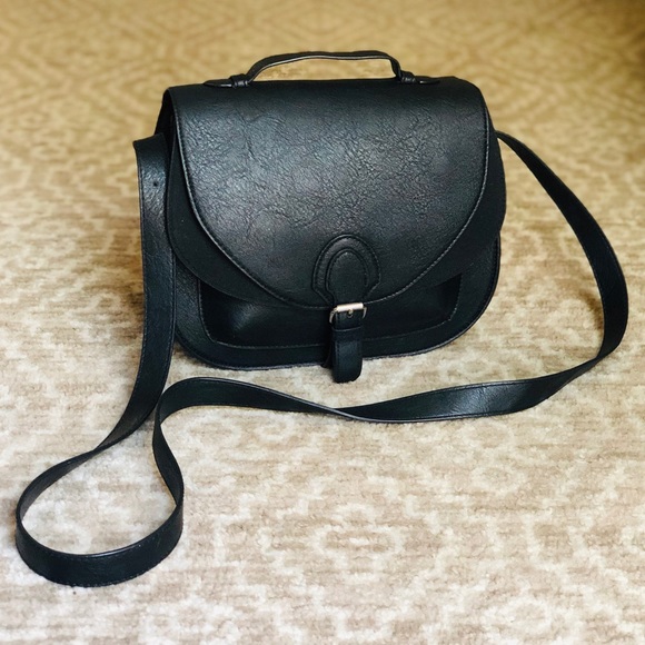 Divided Handbags - Black Saddle Bag Crossbody Purse
